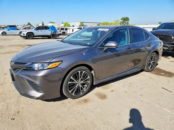 4T1B11HK4JU542841 2018 TOYOTA CAMRY - Image 1