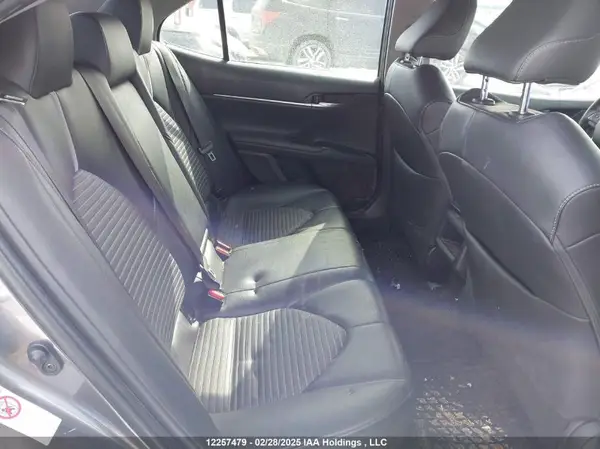 4T1B11HK4JU543102 2018 TOYOTA CAMRY - Image 8