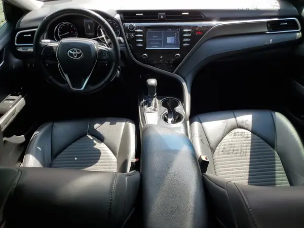 4T1B11HK4JU543326 2018 TOYOTA CAMRY - Image 8