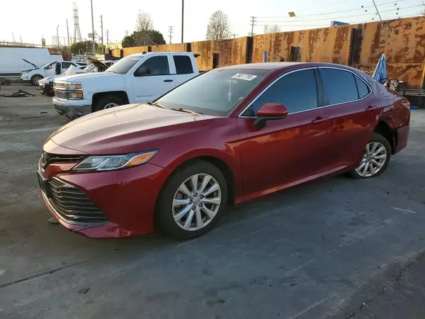 4T1B11HK4JU545805 2018 TOYOTA CAMRY - Image 1