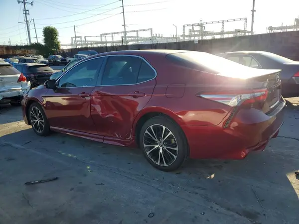 4T1B11HK4JU546601 2018 TOYOTA CAMRY - Image 2