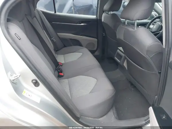 4T1B11HK4JU549126 2018 TOYOTA CAMRY - Image 8