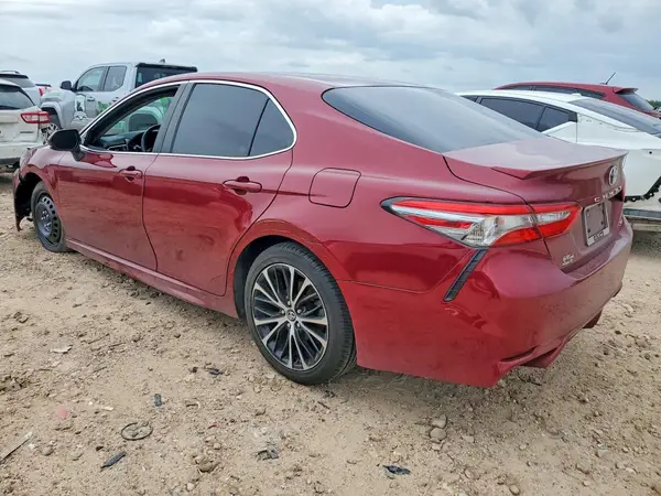 4T1B11HK4JU549532 2018 TOYOTA CAMRY - Image 2