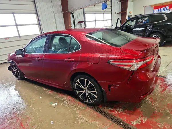 4T1B11HK4JU549773 2018 TOYOTA CAMRY - Image 2