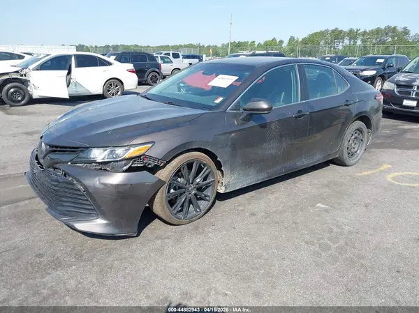 4T1B11HK4JU552382 2018 TOYOTA CAMRY - Image 2