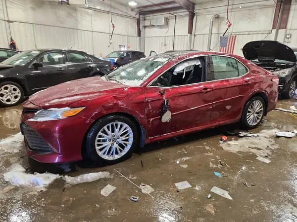 4T1B11HK4JU552933 2018 TOYOTA CAMRY - Image 1