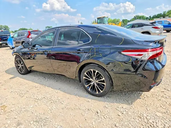 4T1B11HK4JU553449 2018 TOYOTA CAMRY - Image 2