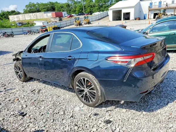 4T1B11HK4JU554343 2018 TOYOTA CAMRY - Image 2