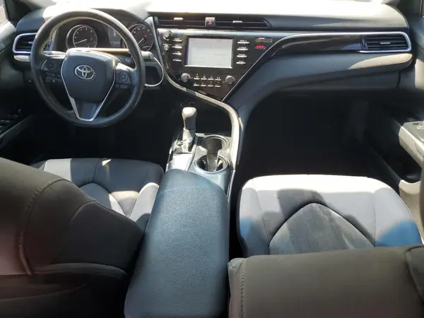 4T1B11HK4JU555718 2018 TOYOTA CAMRY - Image 8