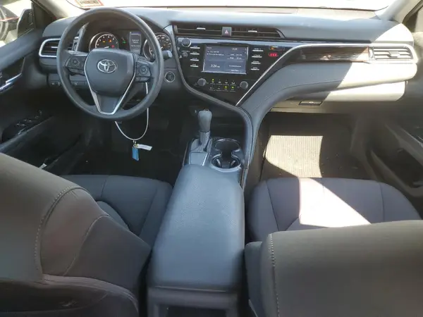 4T1B11HK4JU556304 2018 TOYOTA CAMRY - Image 8