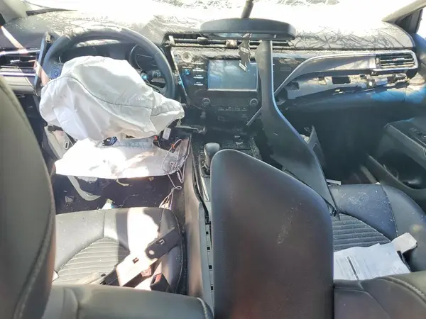 4T1B11HK4JU556724 2018 TOYOTA CAMRY - Image 8