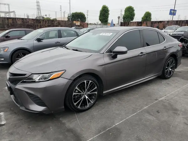 4T1B11HK4JU558313 2018 TOYOTA CAMRY - Image 1