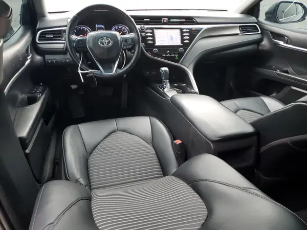 4T1B11HK4JU558313 2018 TOYOTA CAMRY - Image 8