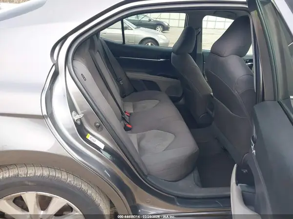 4T1B11HK4JU559008 2018 TOYOTA CAMRY - Image 8