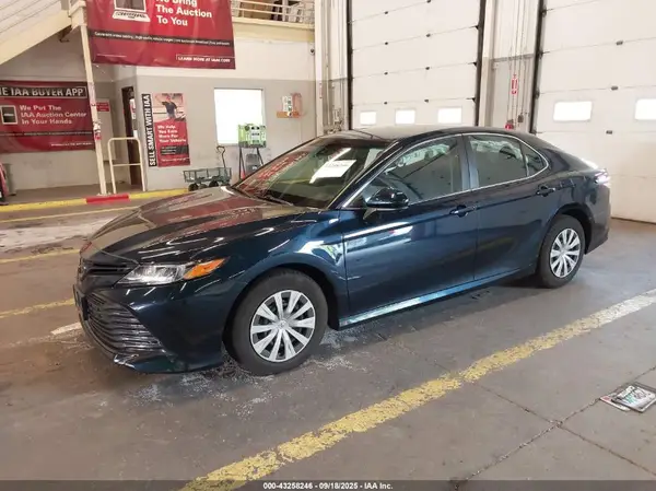 4T1B11HK4JU559753 2018 TOYOTA CAMRY - Image 2