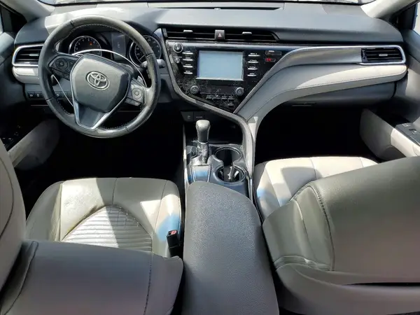 4T1B11HK4JU560286 2018 TOYOTA CAMRY - Image 8