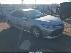 4T1B11HK4JU562703 2018 TOYOTA CAMRY