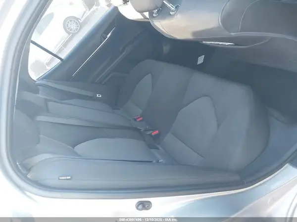 4T1B11HK4JU562703 2018 TOYOTA CAMRY - Image 8