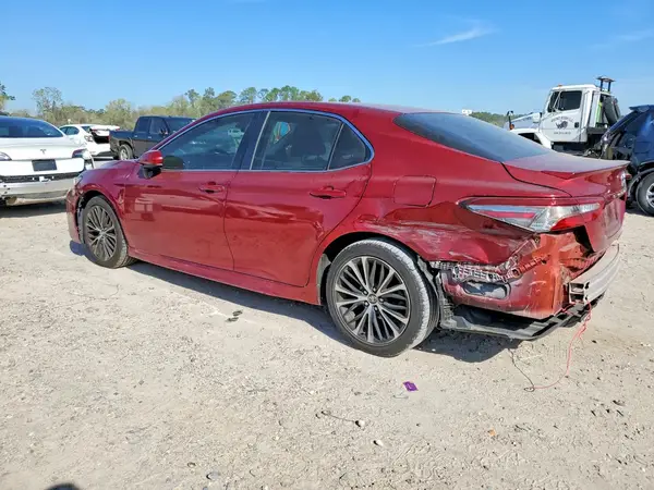 4T1B11HK4JU564628 2018 TOYOTA CAMRY - Image 2