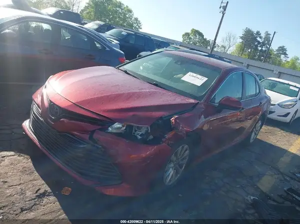 4T1B11HK4JU567254 2018 TOYOTA CAMRY - Image 2