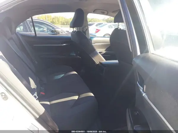 4T1B11HK4JU567416 2018 TOYOTA CAMRY - Image 8