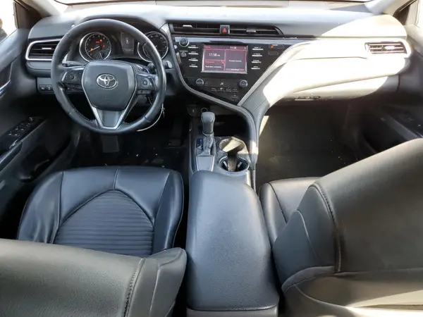 4T1B11HK4JU569506 2018 TOYOTA CAMRY - Image 8