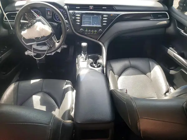 4T1B11HK4JU572115 2018 TOYOTA CAMRY - Image 8