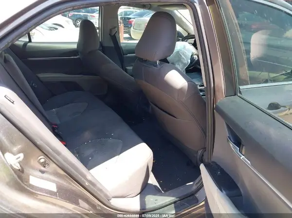 4T1B11HK4JU574530 2018 TOYOTA CAMRY - Image 8