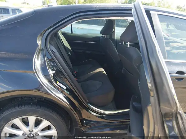 4T1B11HK4JU580358 2018 TOYOTA CAMRY - Image 8