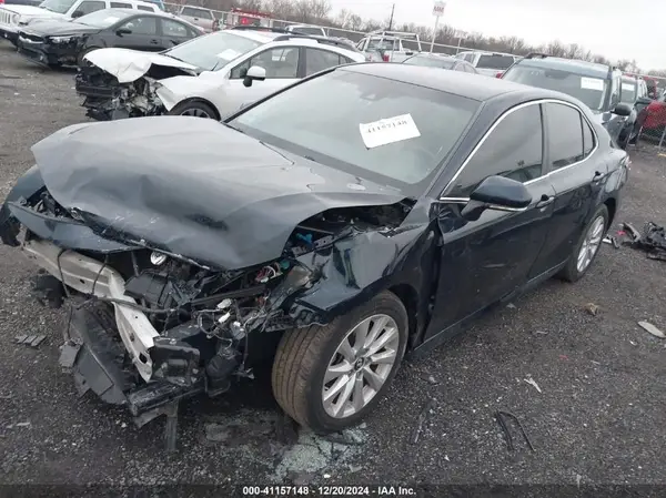4T1B11HK4JU582921 2018 TOYOTA CAMRY - Image 2