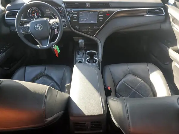 4T1B11HK4JU584037 2018 TOYOTA CAMRY - Image 8