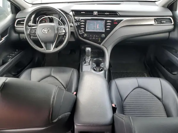 4T1B11HK4JU585804 2018 TOYOTA CAMRY - Image 8