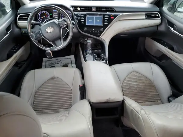 4T1B11HK4JU587021 2018 TOYOTA CAMRY - Image 8