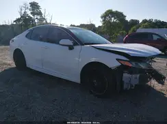 4T1B11HK4JU589027 2018 TOYOTA CAMRY