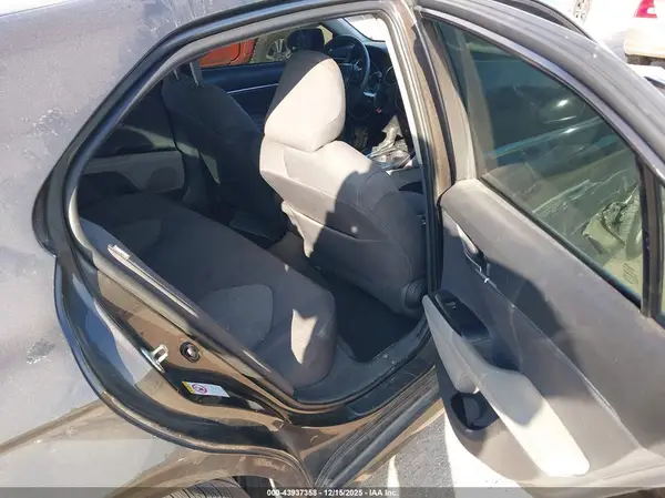 4T1B11HK4JU591019 2018 TOYOTA CAMRY - Image 8
