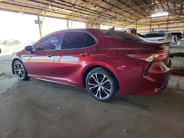 4T1B11HK4JU593515 2018 TOYOTA CAMRY - Image 2