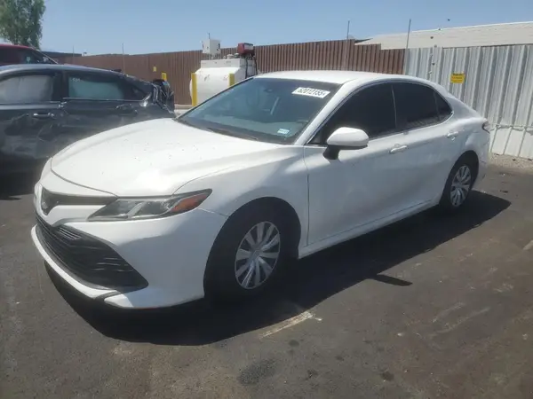 4T1B11HK4JU595149 2018 TOYOTA CAMRY - Image 1