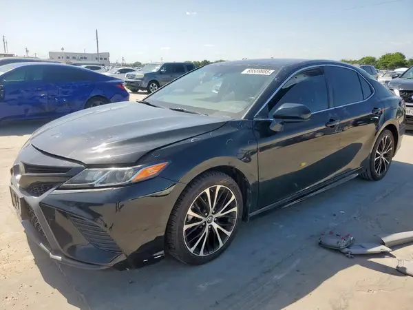 4T1B11HK4JU595555 2018 TOYOTA CAMRY - Image 1