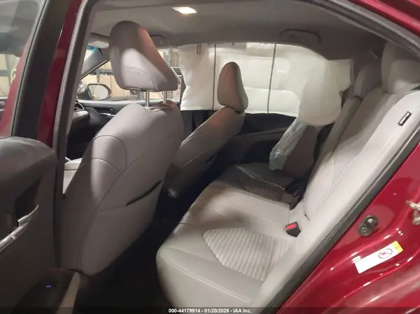 4T1B11HK4JU600995 2018 TOYOTA CAMRY - Image 8