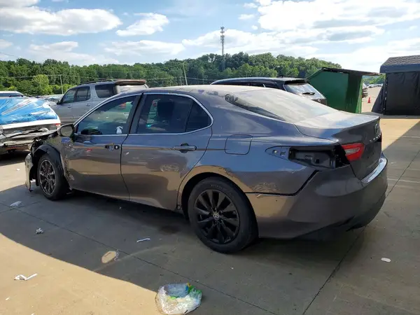 4T1B11HK4JU602004 2018 TOYOTA CAMRY - Image 2