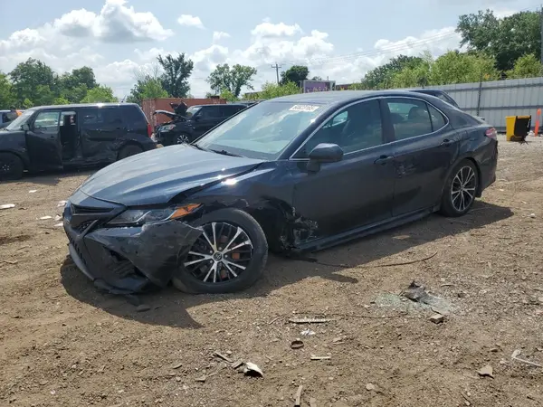 4T1B11HK4JU602584 2018 TOYOTA CAMRY - Image 1