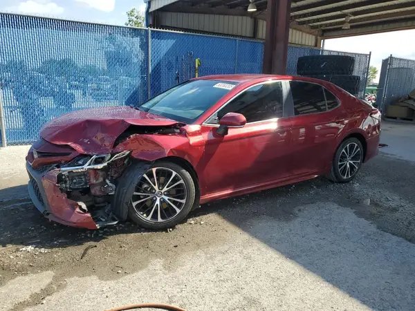 4T1B11HK4JU602990 2018 TOYOTA CAMRY - Image 1