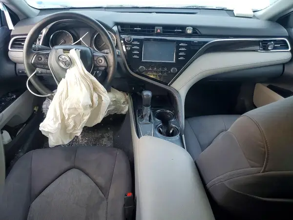4T1B11HK4JU603198 2018 TOYOTA CAMRY - Image 8