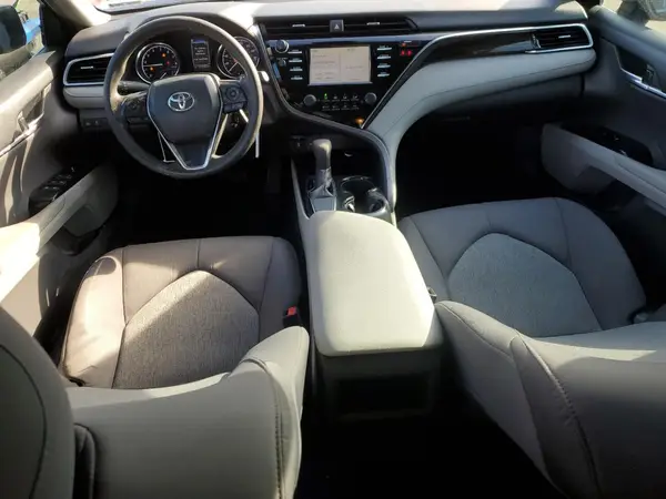 4T1B11HK4JU609261 2018 TOYOTA CAMRY - Image 8