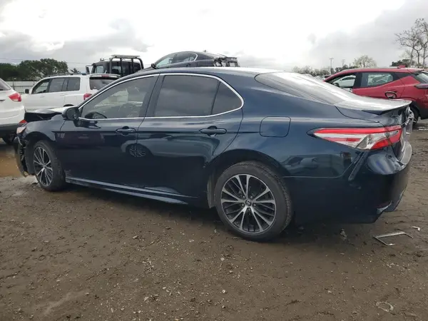 4T1B11HK4JU610054 2018 TOYOTA CAMRY - Image 2