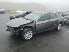4T1B11HK4JU610393 2018 TOYOTA CAMRY