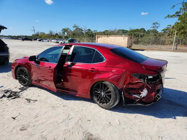 4T1B11HK4JU611866 2018 TOYOTA CAMRY - Image 2