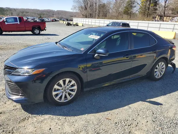 4T1B11HK4JU612404 2018 TOYOTA CAMRY - Image 1