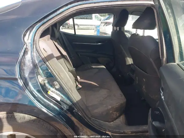 4T1B11HK4JU615383 2018 TOYOTA CAMRY - Image 8