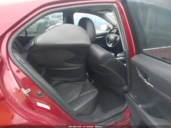 4T1B11HK4JU615447 2018 TOYOTA CAMRY - Image 8